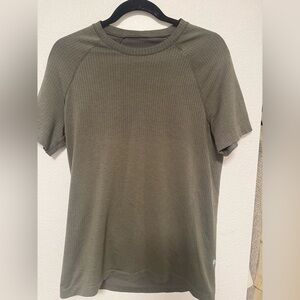 lululemon athletica Olive Green Drysense Men's workout t shirt.